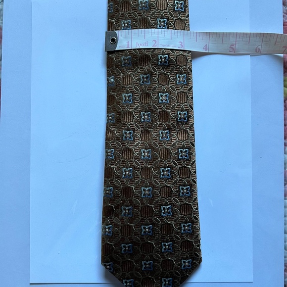 Men's Canali silk tie in tan with blue accents - Picture 8 of 8